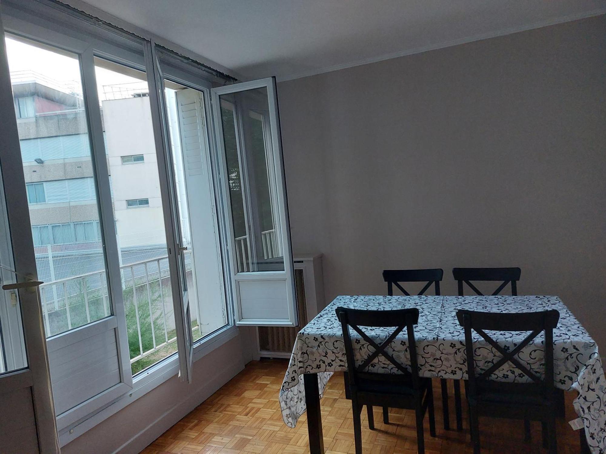 A 5 Min De Paris! Apartment Le Kremlin-Bicetre Luaran gambar